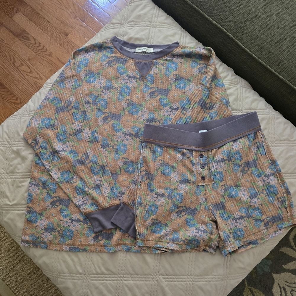 NATURAL LIFE Floral Lounge, Pajama Set in Purple/Grey, Blue and Brown